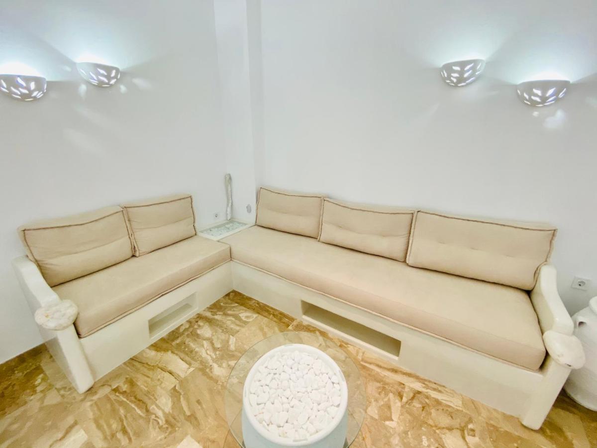 Deluxe Studios & Suites Ageri-Milos Adamantas  Dış mekan fotoğraf