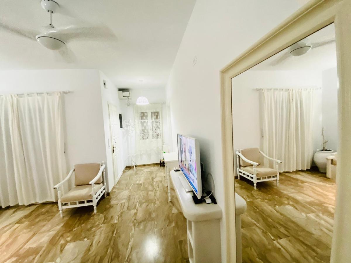 Deluxe Studios & Suites Ageri-Milos Adamantas  Dış mekan fotoğraf