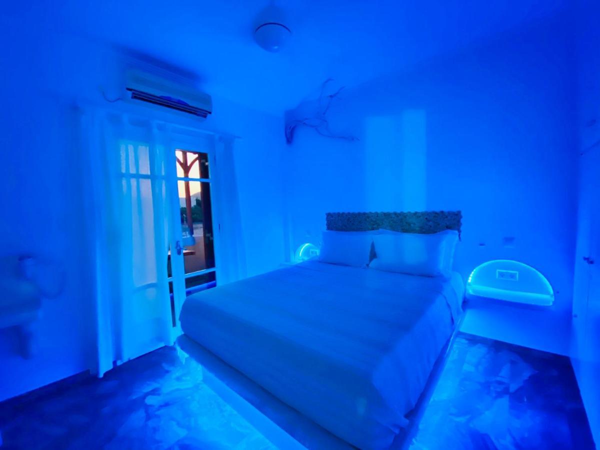 Deluxe Studios & Suites Ageri-Milos Adamantas  Dış mekan fotoğraf