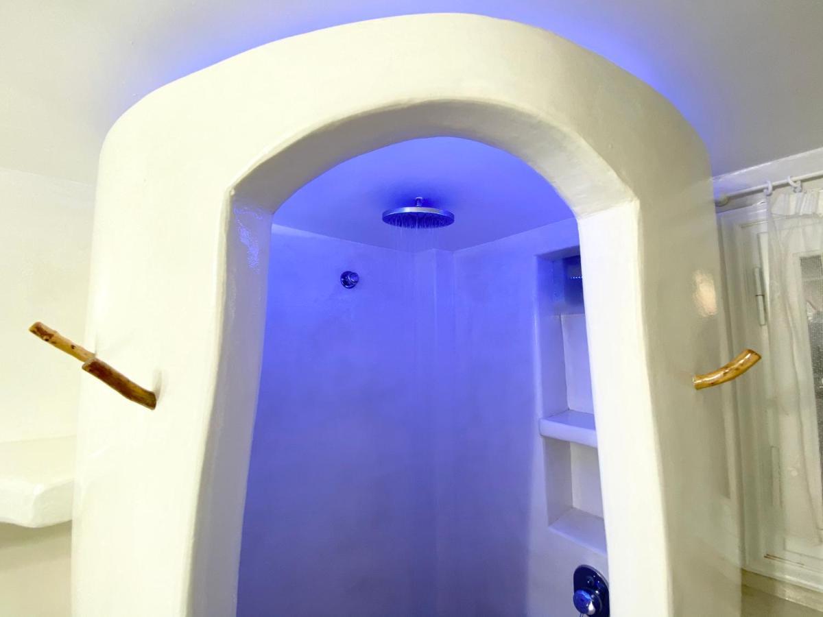 Deluxe Studios & Suites Ageri-Milos Adamantas  Dış mekan fotoğraf